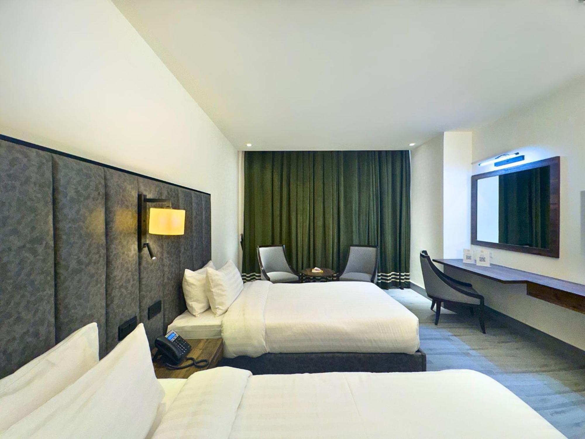 Hotel One Vogue Mall 35 Rawalpindi Zewnętrze zdjęcie